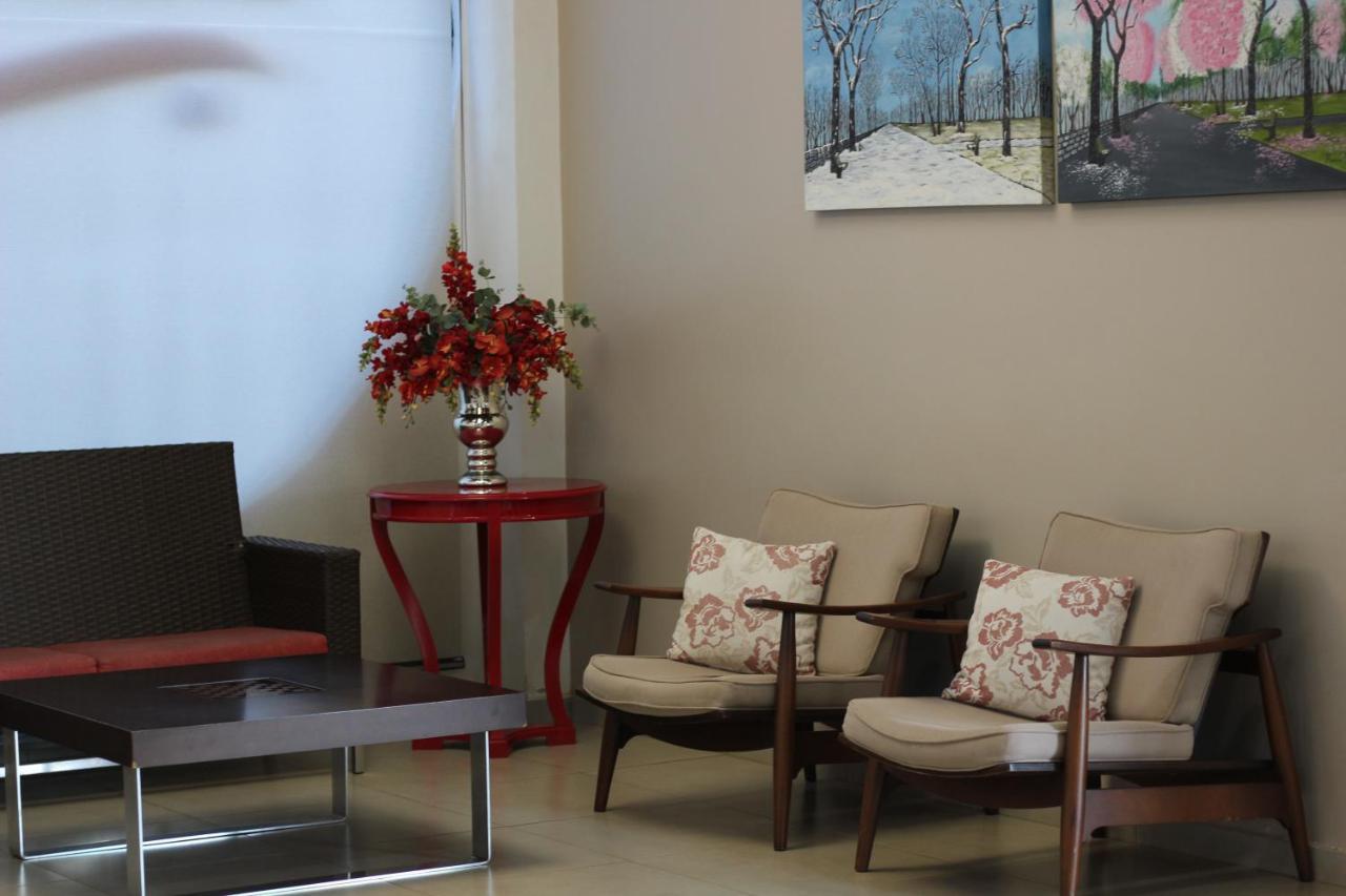 Dallas Hotel Palotina 外观 照片